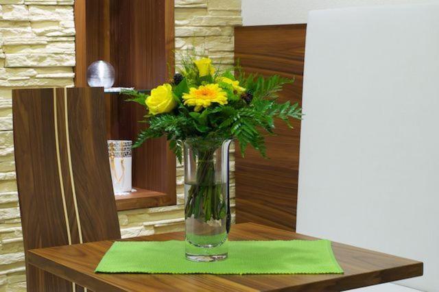 Hotel Romantica יארצנס מראה חיצוני תמונה